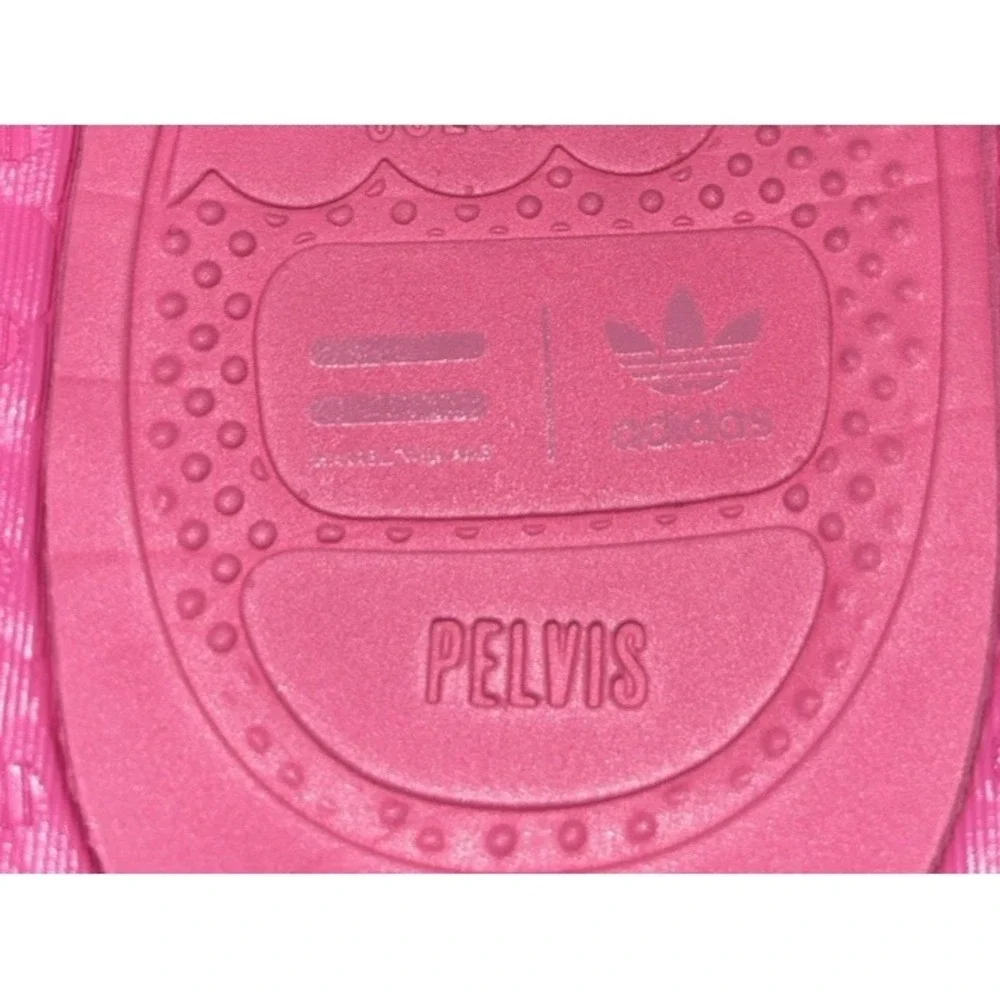 Adidas‎ x Pharrell Williams Chancletas Hu slides in Neon Pink size 11 Boost Foam